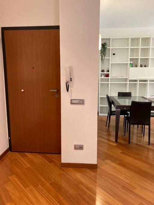 לה ספציה Almacasa A Modern Homeholiday מראה חיצוני תמונה
